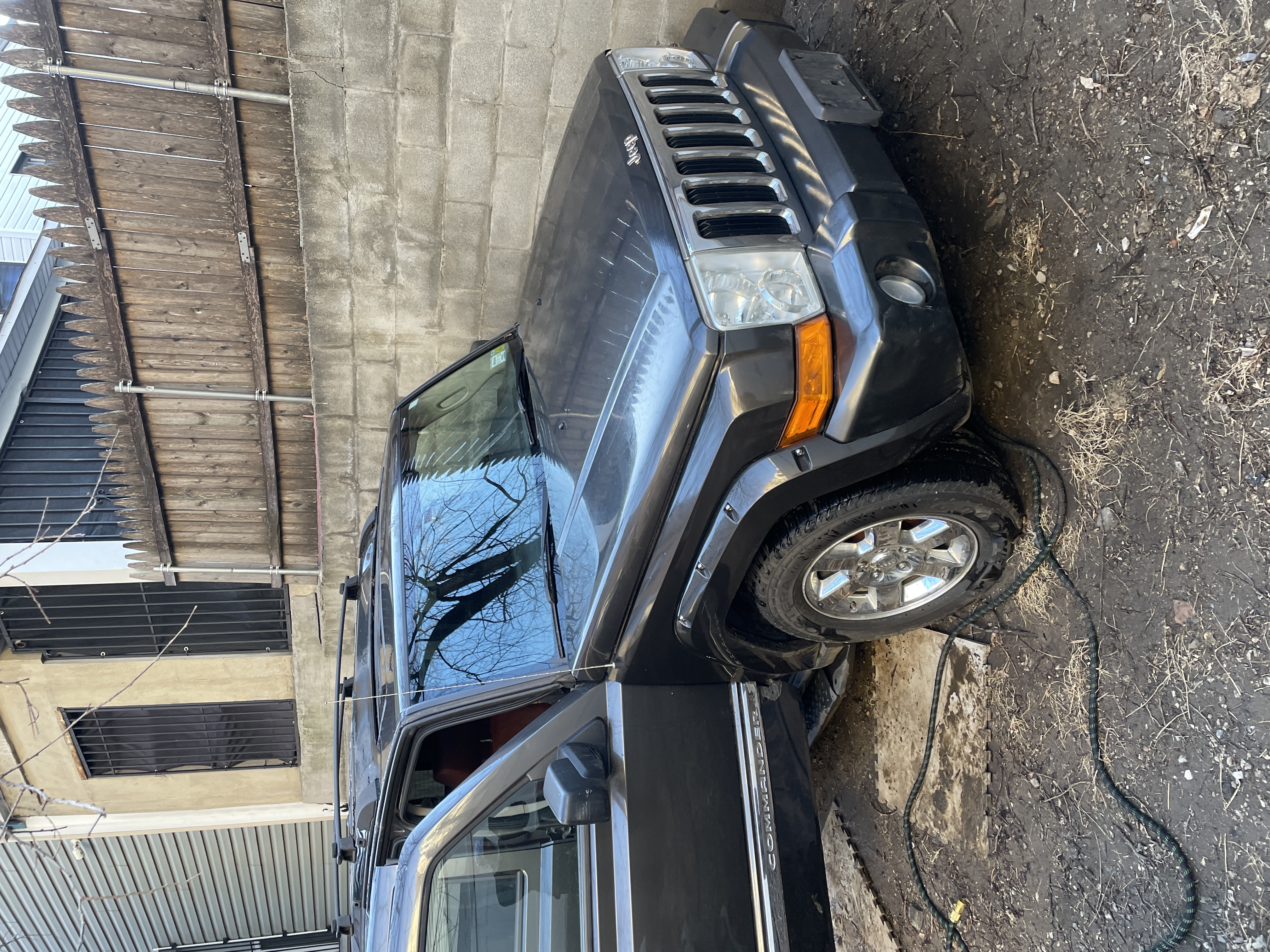 Clean Jeep Commander exterior after detail